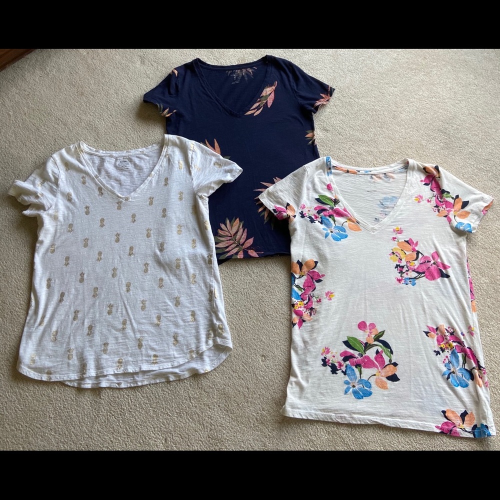 (Navy Blue is sold) 2 v-neck tees